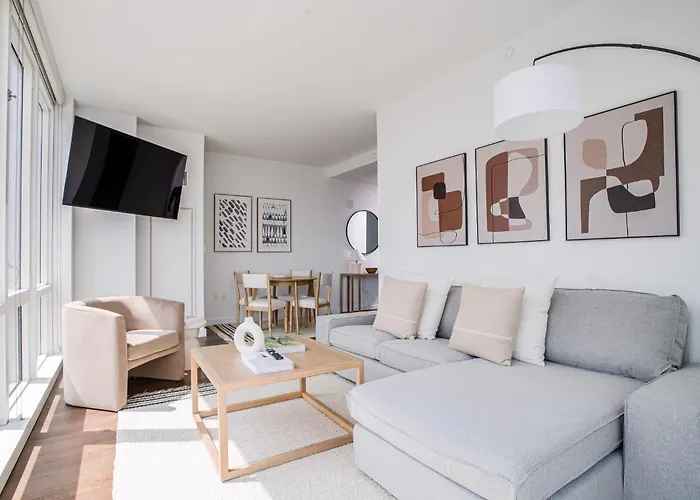 Lux Penthouse 2Br 2 Bath